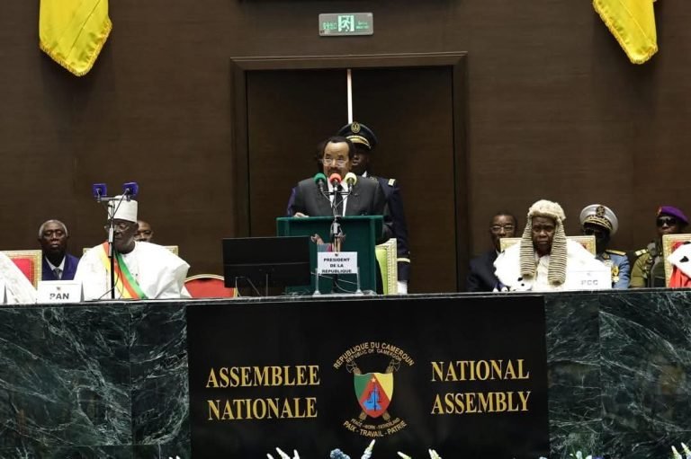 Prestation de serment : Paul Biya se prête pour la 9e fois au rituel et entame ainsi son 8e mandat de suite